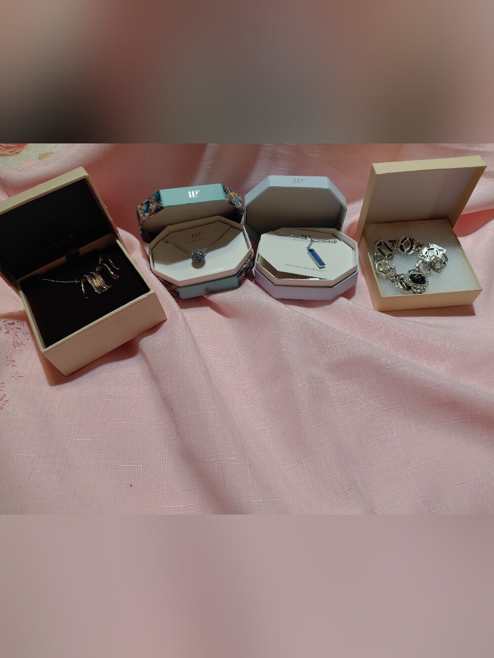 Necklace Lots Of 4 New